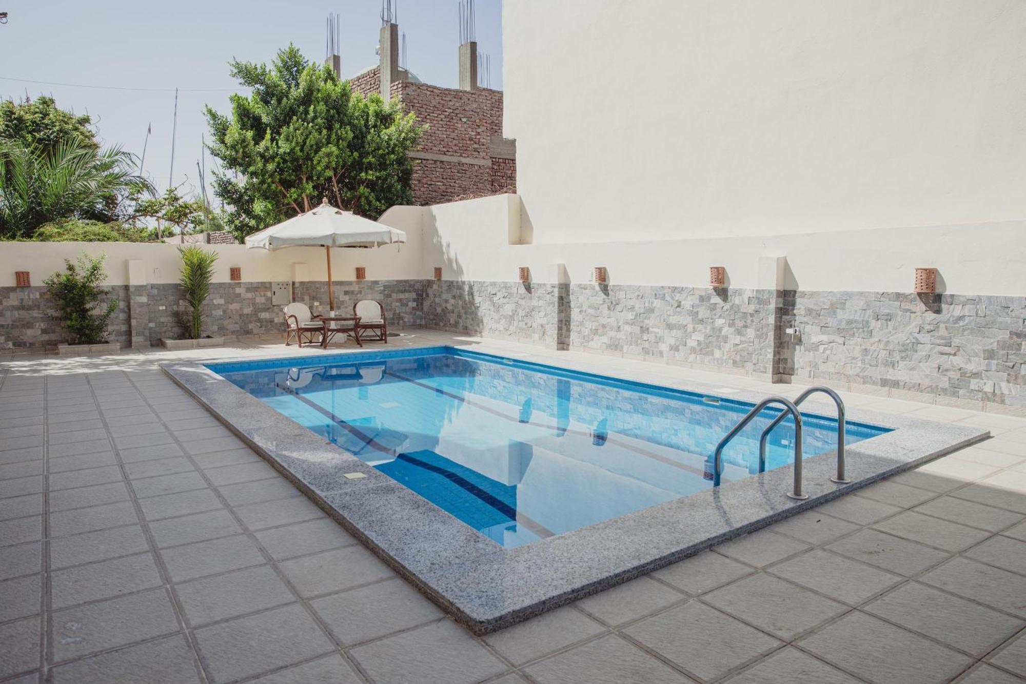 Senmut Luxor Hotel Exterior foto