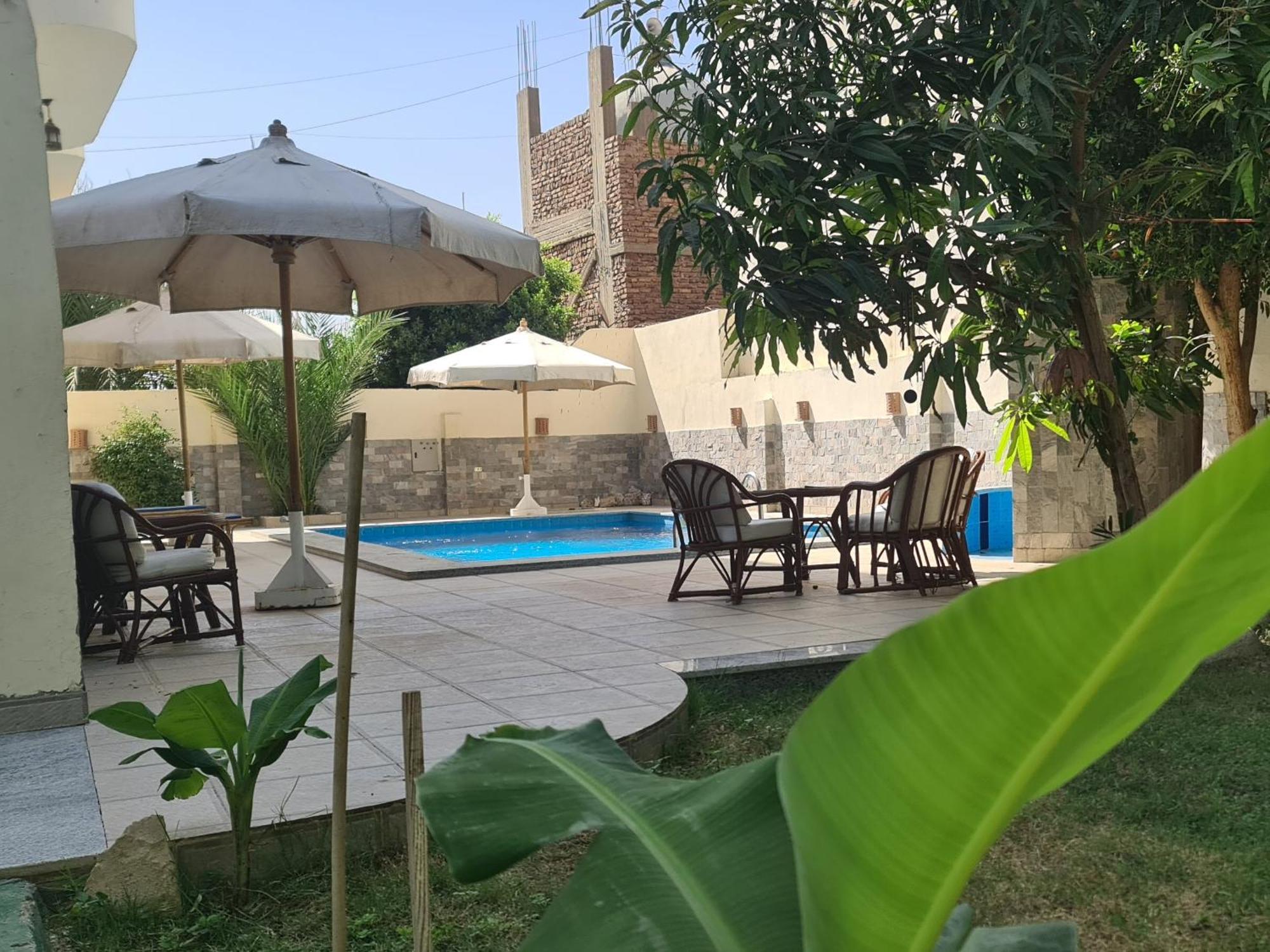 Senmut Luxor Hotel Exterior foto